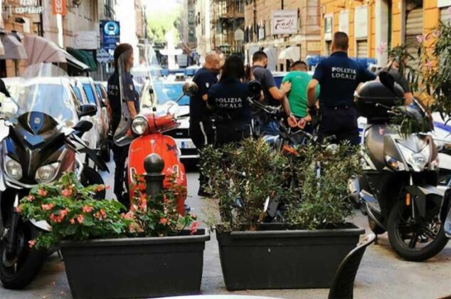 Arresto straniero in via San Vincenzo