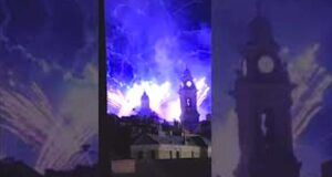 I fuochi d’artificio in piazza De Ferrari per il Salone | Video