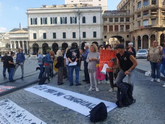 Manifestazione animalisti genovesi contro abbattimento cinghiali