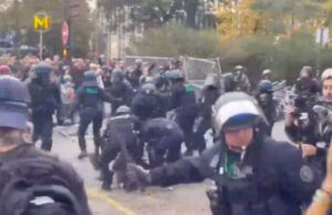 Parigi, scontri con la Polizia durante manifestazione | Video Parigi, durante manifestazione scontri con la polizia