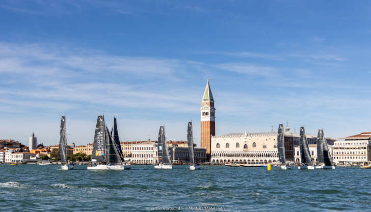 Marina Militare Nastro Rosa Veloce da Venezia a Genova