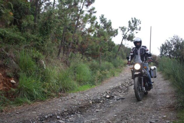 In Liguria sulla Royal Enfield Himalaya