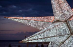 Alassio si riempie di luci natalizie Luminarie Natalizie Alassio