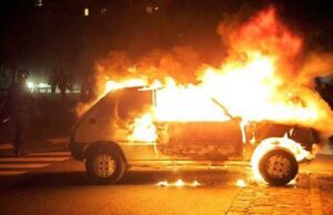 Costarainera, a fuoco diverse auto: carabinieri indagano Sei auto e un camper incendiati nella notte: ipotesi dolosa