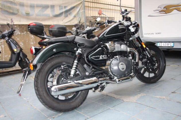 Anteprima unica: Royal Enfield Super Meteor 650