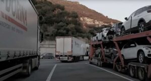 Ventimiglia, migranti cadono da un tir: due donne ferite