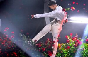 Calci ai fiori di Sanremo, Blanco si scusa: Procura archivia accusa danneggiamento Calci ai fiori di Sanremo, Blanco si scusa: Procura archivia accusa danneggiamento