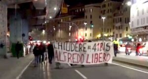 Ieri sera presidio e corteo degli anarchici per Cospito