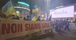 Ieri sera a Genova una fiaccolata per la pace in Ucraina