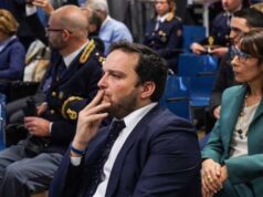 Adesivi sui cartelli stradali, Gambino: Solo 22 sanzioni inizio anno