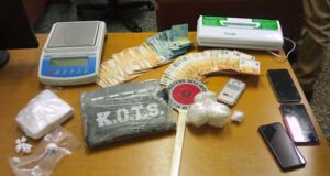 La Polizia arresta due albanesi: sequestrata coca per 15 mila dosI