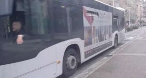 Rubano portafogli ad autista del bus: coppia denunciata