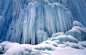 Cade da una cascata di ghiaccio, muore 58enne genovese Cade da una cascata di ghiaccio , muore 58enne genovese