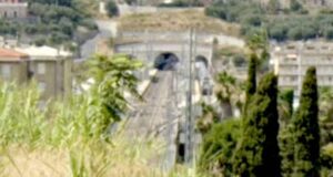 Uomo trovato morto in galleria, sospesi treni a Imperia