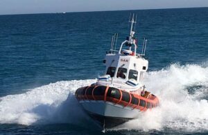 Loano, barca a vela in difficoltà soccorsa dalla Guardia Costiera Mare Sicuro nel savonese, un soccorso e i controlli