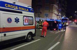 Incidente in corso Europa, auto finisce su un fianco Incidente in corso Europa, auto finisce su un fianco
