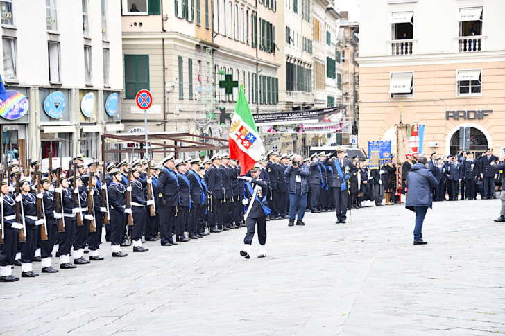  L’Istituto Idrografico della Marina riceve la Bandiera