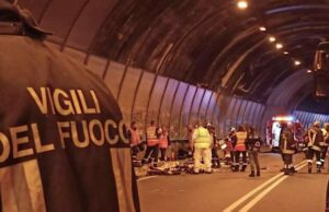 Ventimiglia: scontro frontale tra scooter. Muore 35enne Ventimiglia: scontro frontale tra scooter. Muore 35enne