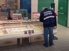 Controlli nelle pescherie di Torino della Guardia Costiera di Savona
