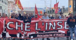 Lavoratori ex Ilva in corteo a Genova: chiediamo certezze