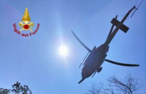 Portofino, maestra scivola e cade: soccorsa dall’elicottero VVF Portofino, maestra scivola e cade: soccorsa dall’elicottero VVF