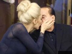 Premurosa e servizievole: alla compagna Marta Fascina 100 milioni e una villa