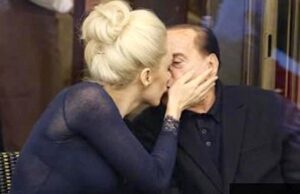 Premurosa e servizievole: alla compagna Marta Fascina 100 milioni e una villa