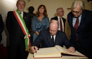 Al Principe Alberto di Monaco conferito il titolo onorifico di Paganini Ambassador Al Principe Alberto di Monaco conferito il titolo onorifico di Paganini Ambassador