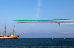 Giro del mondo Vespucci parte sabato da Genova. Frecce Tricolori sulla città