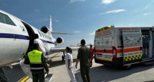 Un piccolo in pericolo di vita in volo dalla Sardegna al Gaslini