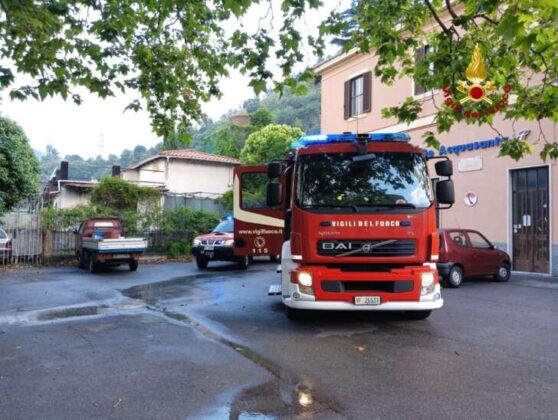 Acquasanta, fumo fuoriesce da locale stazione