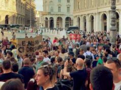 Flop manifestazione contro ordinanza antialcol: soltanto in 600 a De Ferrari