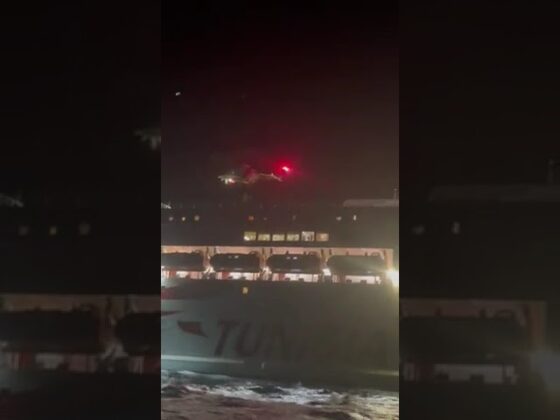 Soccorso in emergenza della Guardia Costiera su traghetto