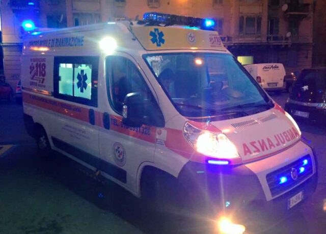 Aggredito a Caricamento: 18enne soccorso Aggredito a Caricamento: 18enne soccorso