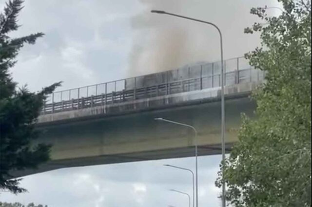 Bus a fuoco nello Spezzino, fiamme spente dai VVF Bus a fuoco nello Spezzino, fiamme spente dai VVF