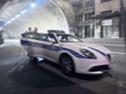 Fughe, inseguimenti e arresti a Genova: tre interventi della Polizia Locale tra alcol, documenti falsi e alta velocità Genova, weekend di inseguimenti: Polizia Locale ferma tre persone tra guida in stato di ebbrezza, documenti falsi e fughe notturne in città.