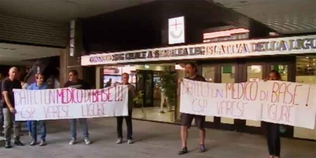 Presidio di protesta contro carenza medici di base in Val di Vara Presidio di protesta contro carenza medici di base in Val di Vara