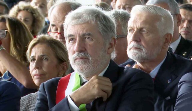 Sindaco Bucci commissario per la nuova diga foranea di Genova Sindaco Bucci commissario per la nuova diga foranea di Genova