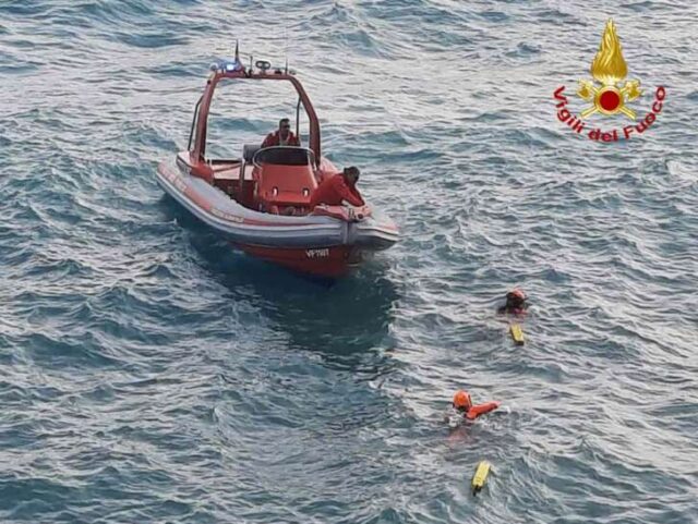 Punta Vagno, ritrovato un corpo dei due uomini dispersi in mare a Pieve
