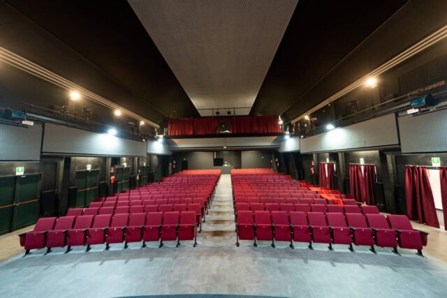 Il Teatro Rina e Gilberto Govi Presenta HOCUS POCUS ZENA A cura di TEMPS CLAR APS – STUDIO DYV Domenica 29 ottobre alle ore 16