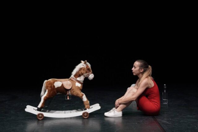 Sabato 14 alle 21 al Teatro Garage “Mio padre non è ancora nato”