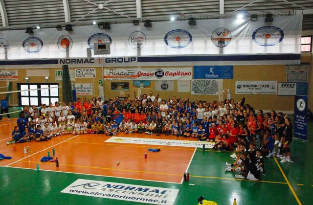 Il 3° Trofeo Gian Luigi Corti va alla Colombo Volley Il 3° Trofeo Gian Luigi Corti va alla Colombo Volley