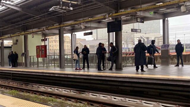 Metro, controlli intensificati: 229 sanzioni in una sola mattinata alla stazione De Ferrari