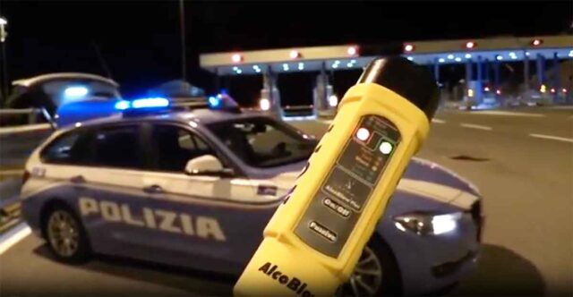 Polizia Stradale della Spezia, nel fine settimana ritirate sei patenti