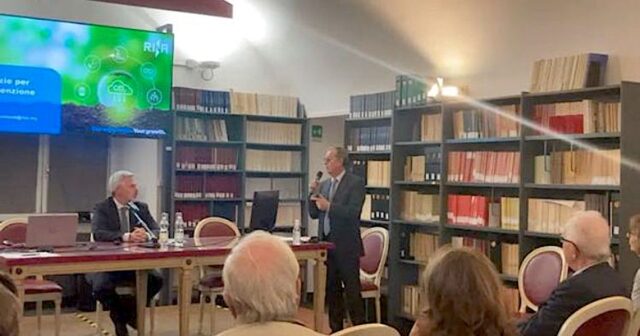 All’Accademia Ligure a Palazzo Ducale si parla idrogeno verde per il futuro All’Accademia Ligure a Palazzo Ducale si parla idrogeno verde per il futuro