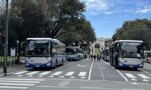 Capolinea viale Caviglia Amt Genova, cambi al capolinea viale Caviglia lunedì 6 novembre