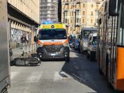 Genova, incidente in via Archimede: 17enne in scooter ferita e trasportata al San Martino Genova, incidente in via Archimede: 17enne in scooter ferita e trasportata al San Martino