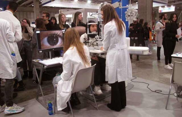 Ad Orientamenti, la professione di ottico con l’Istituto Zaccagnini Ad Orientamenti, la professione di ottico con l’Istituto Zaccagnini