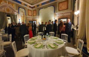 Una bella serata nel Salone delle Feste di Villa Barabino Una bella serata nel Salone delle Feste di Villa Barabino