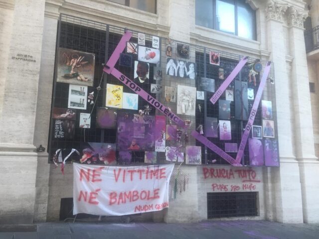 Wall of Dolls Genova-Vandalizzato